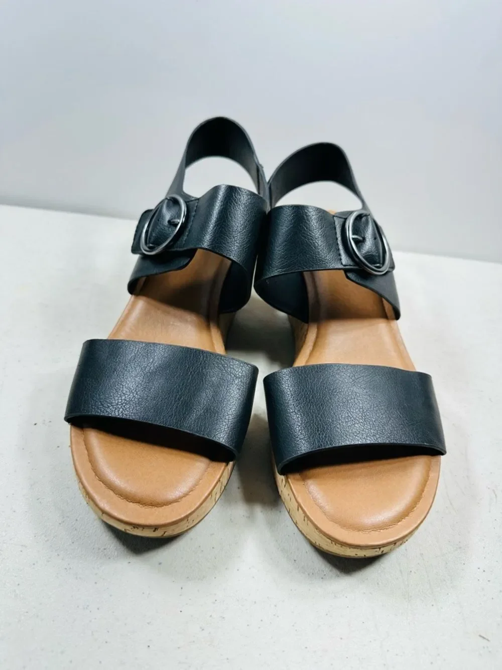 N/A comfortable black